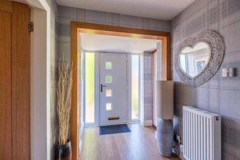 Ochiltree Drive-15.jpg