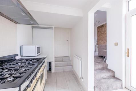 Beechwood Crescent-19.jpg