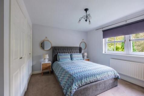 Spynie Gardens-36.jpg