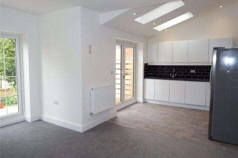 Kitchen/Dining Arae