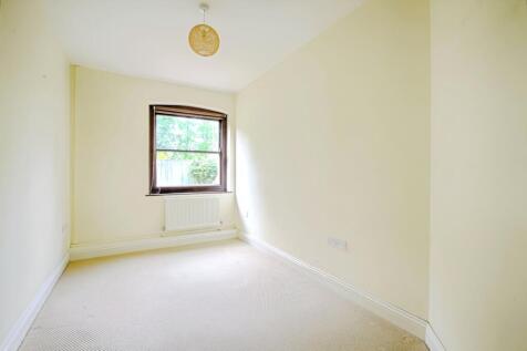 Bedroom Three/Study