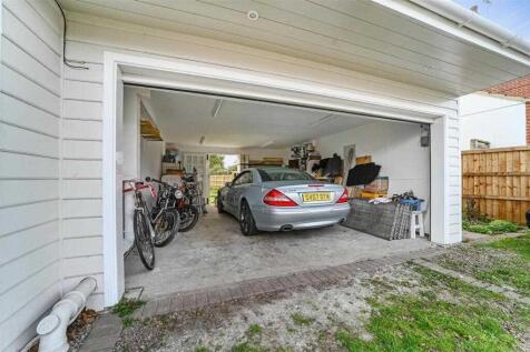 Double Garage