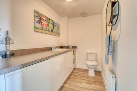 Cloakroom /