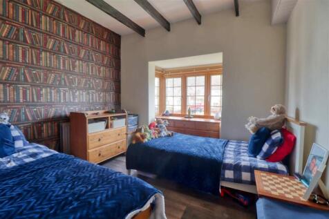Dining Room/Bedroom