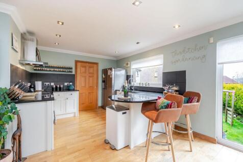 Kitchen/Dining/Family