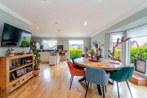 Kitchen/Dining/Family