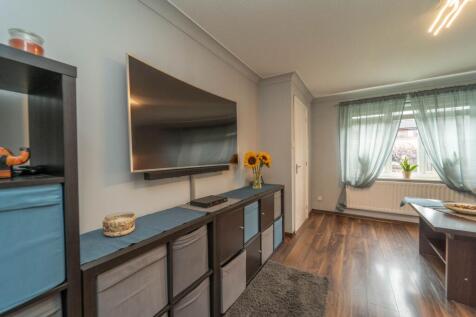 Living Room 3