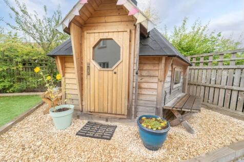 Summer Hut