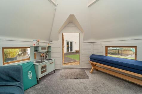 Summer Hut