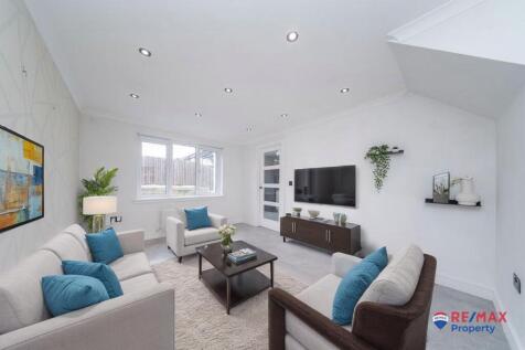 Virtually Staged Dining Lounge