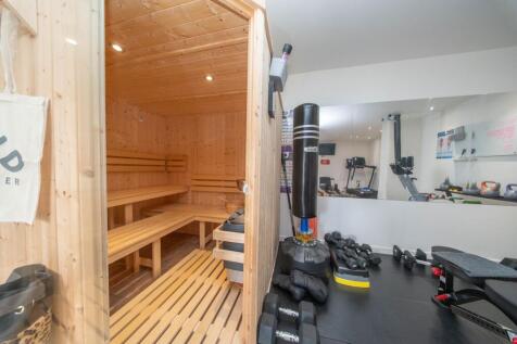 Garage Convertion / Gym