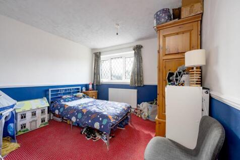 BEDROOM NO. 3 (FRONT)