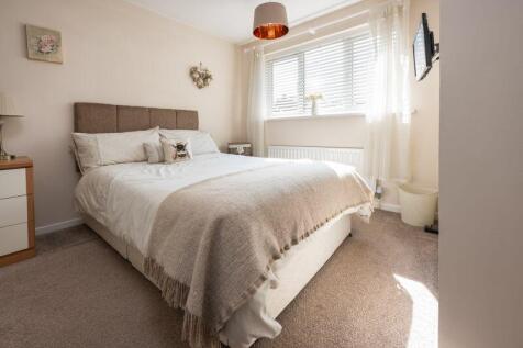 BEDROOM NO. 2 (REAR)
