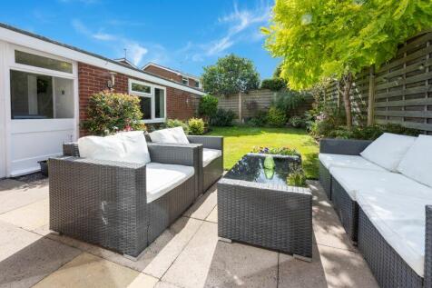 REAR GARDEN PATIO AREA