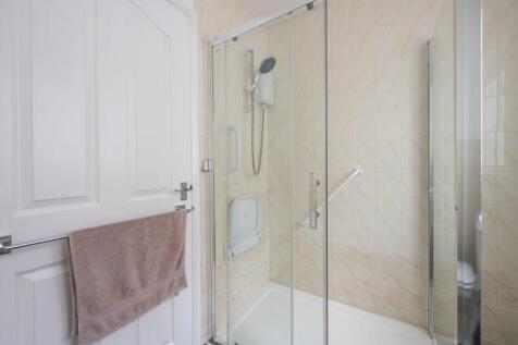 SHOWER ROOM - shower cubicle