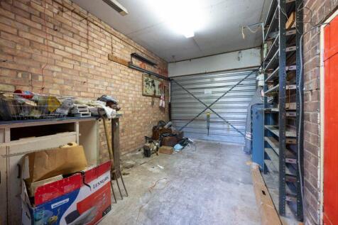 GARAGE (INTERNAL)