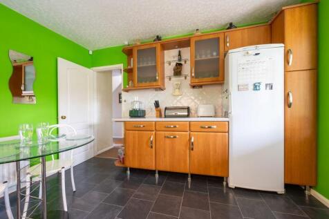 DINING KITCHEN (2)