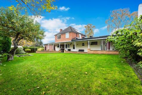 REAR VIEW OF PROPERTY from GARDEN