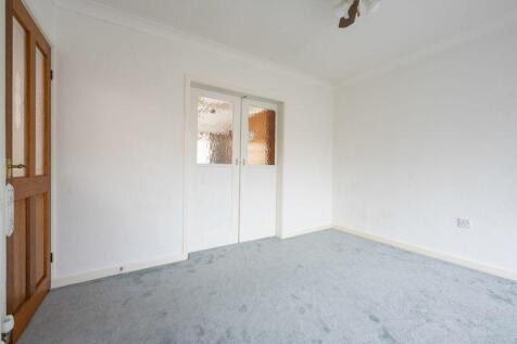 DINING ROOM with doors closed to LOUNGE