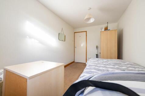 BEDROOM NO 2 (FRONT)