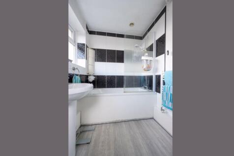 BATHROOM (2)