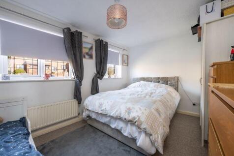 BEDROOM NO. 1