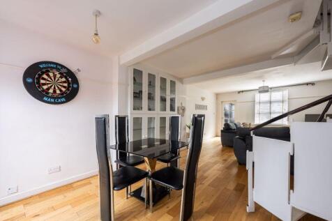 DINING AREA into LOUNGE