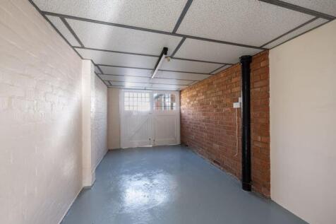 GARAGE (INTERNAL)