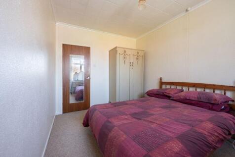 BEDROOM NO 1 (2)