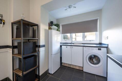 KITCHEN (2)