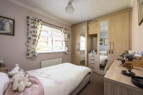 BEDROOM NO. 2 (2)