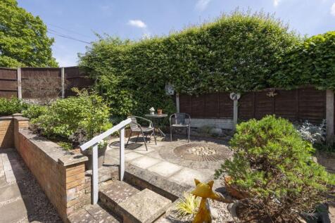 REAR GARDEN PATIO AREA