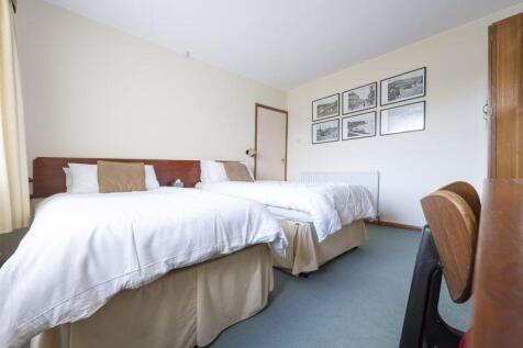 BEDROOM NO. 1