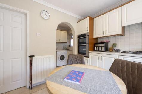 KITCHEN into UTILITY