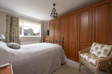 BEDROOM NO. 1 (REAR)