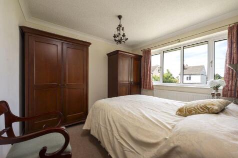 BEDROOM NO. 2 (FRONT)