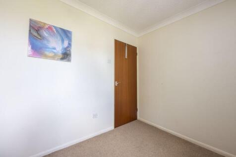 BEDROOM NO. 4 (2) (FRONT)