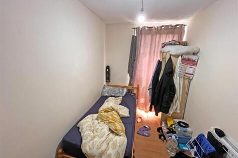 BED 4.JPG