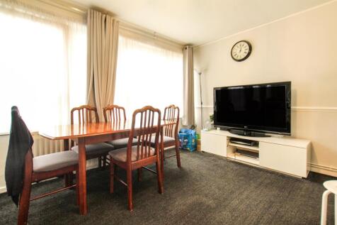 Living room 2.jpg