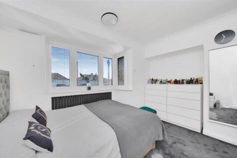 Screenshot_20250310_154319_Rightmove(1).jpg