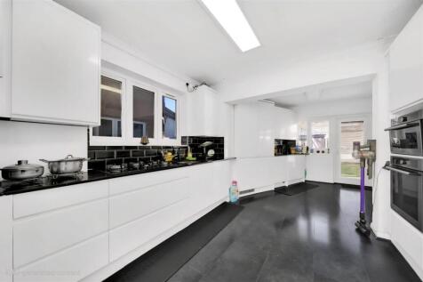 Screenshot_20250310_154025_Rightmove(1).jpg