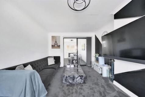 Screenshot_20250310_154258_Rightmove(1).jpg