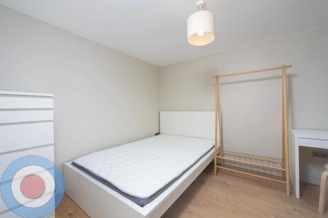 bed_2.jpg