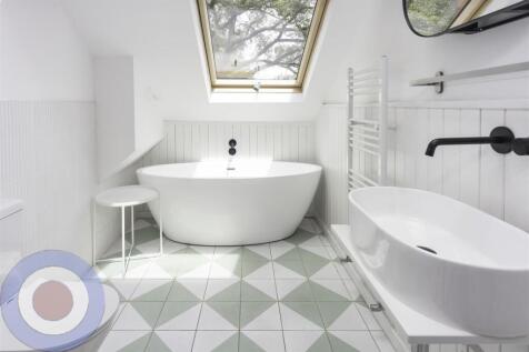 bathroom3-Edit.jpg