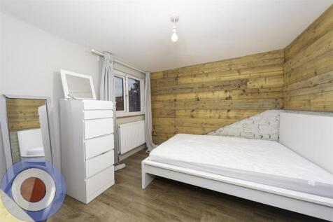 bed1-Edit.jpg