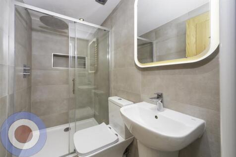 bathroom-Edit.jpg