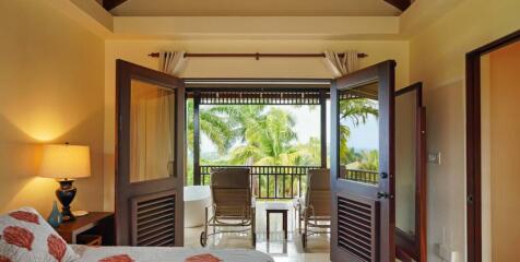 Guest Bedroom - Main Level