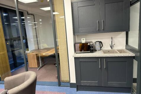 1st Flr Kitchenette