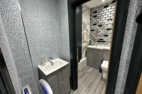 1st Floor Cubicle