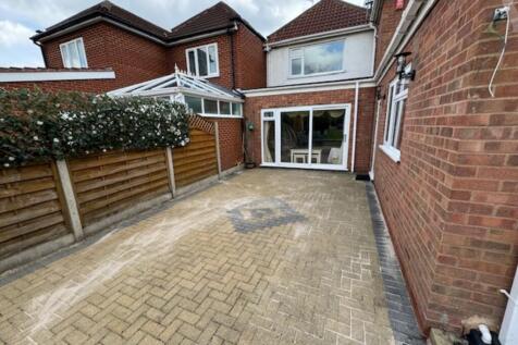 Coleshill Road patio
